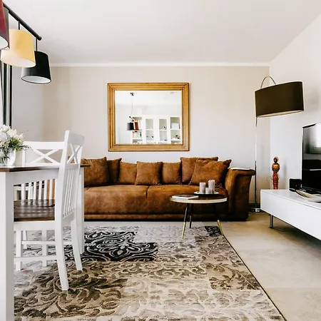 Exclusive Ferienwohnung Mit Eigenem Garten Und Donaublick In Weltenburg,90Qm شقة