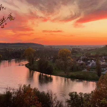 شقة Exclusive Ferienwohnung Mit Eigenem Garten Und Donaublick In Weltenburg,90Qm كيلهايم