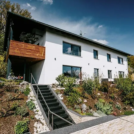 Exclusive Ferienwohnung Mit Eigenem Garten Und Donaublick In Weltenburg,90Qm شقة كيلهايم