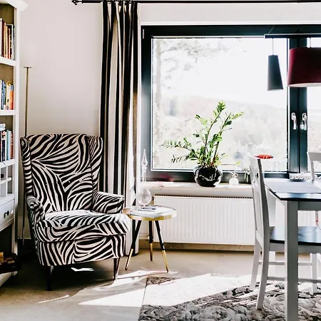 Exclusive Ferienwohnung Mit Eigenem Garten Und Donaublick In Weltenburg,90Qm شقة