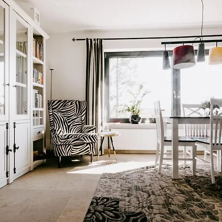 Exclusive Ferienwohnung Mit Eigenem Garten Und Donaublick In Weltenburg,90Qm شقة